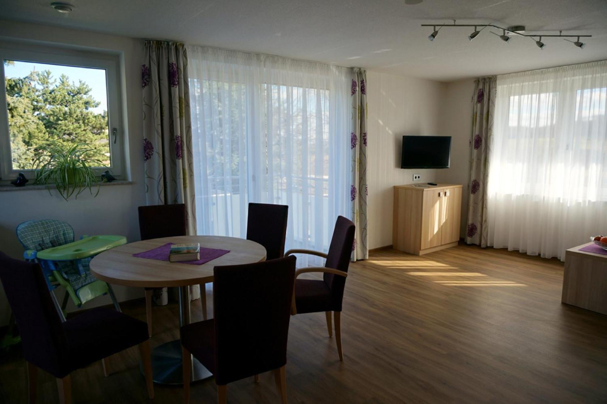 Landpension Wachtkopf Vaihingen an der Enz Bagian luar foto